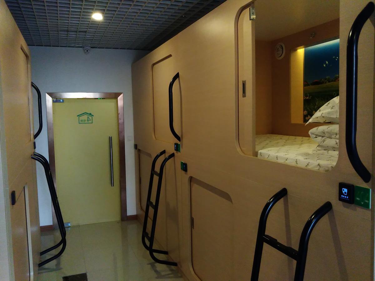 The Olive Tree Capsule Hostel Šen-čen Exteriér fotografie